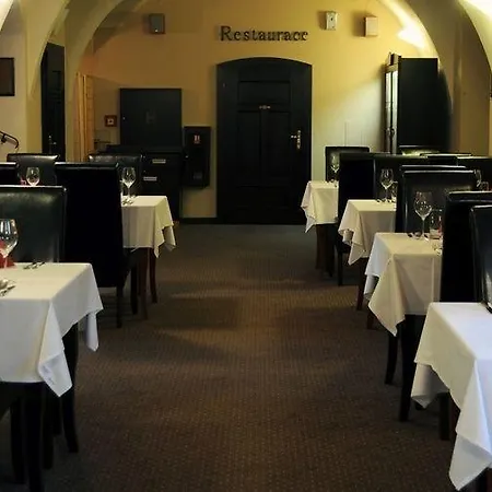 Fara Rancirov Otel