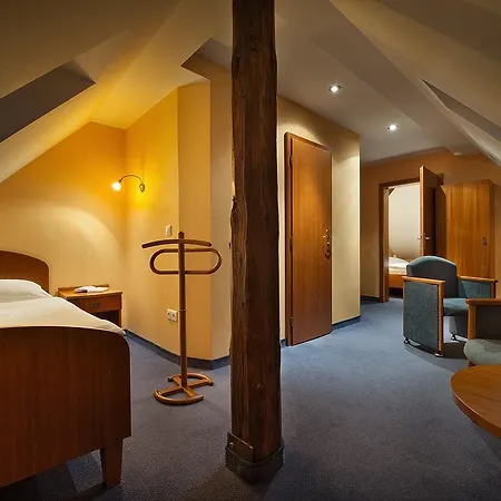 Fara Rancirov 3* איחלהבה