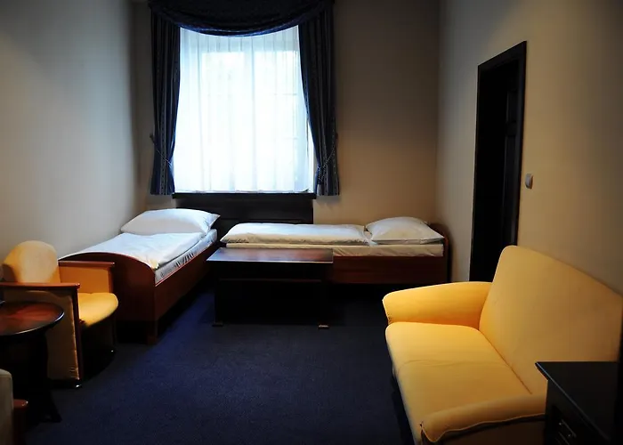 Fara Rancirov Hotell 3*