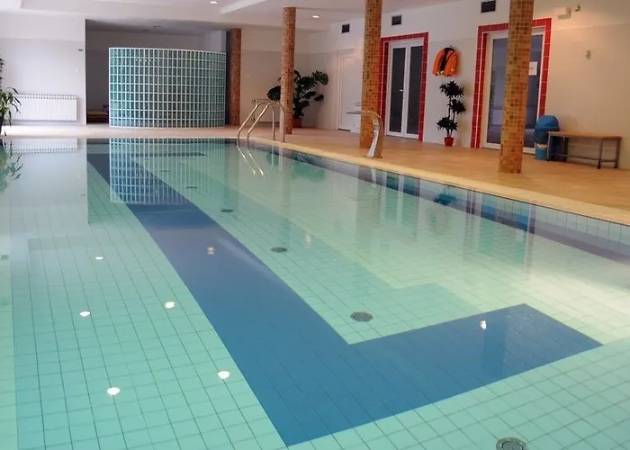 Hotell Fara Rancirov 3*