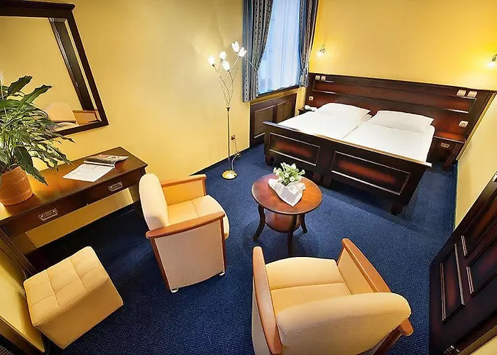 Fara Rancirov Hotell